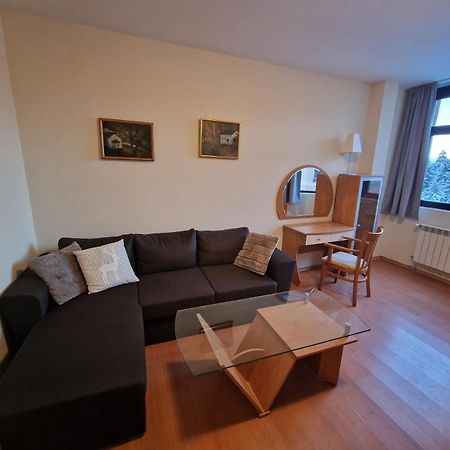 Flora Apartments Tmf 보로베츠 외부 사진
