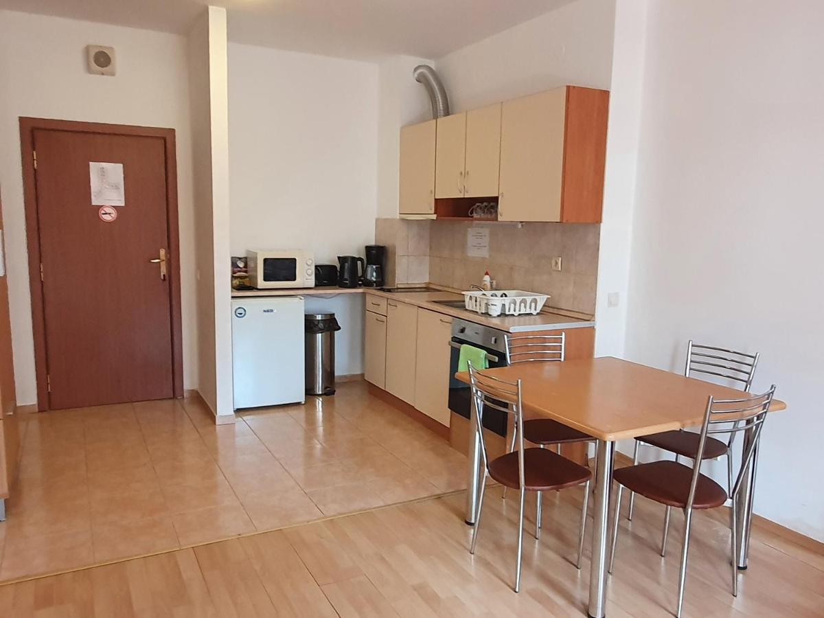 Flora Apartments Tmf 보로베츠 외부 사진